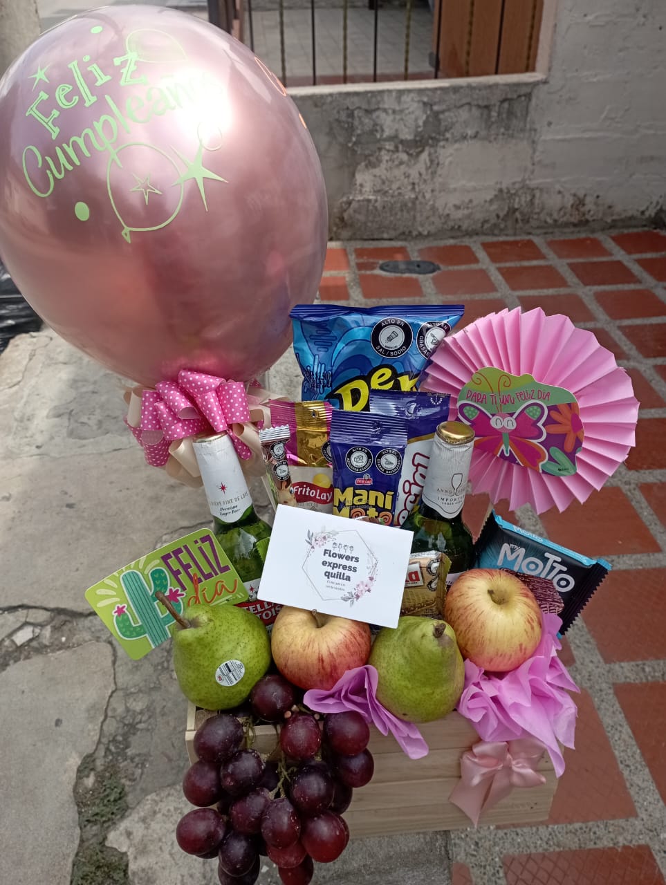 Desayuno sorpresa con detalles dulces